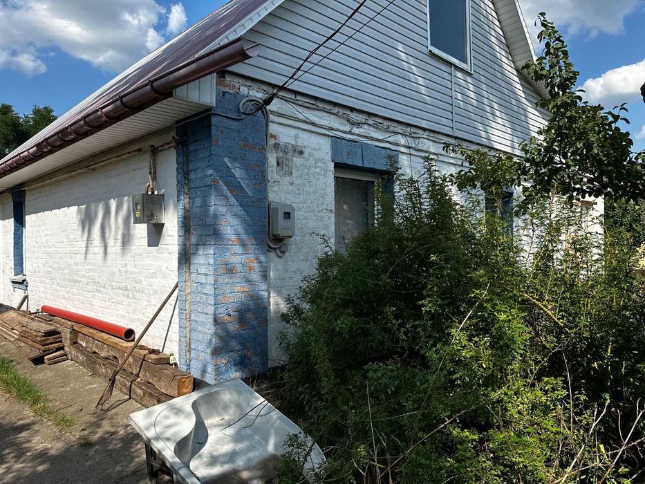 Окремий будинок/ Гребінки