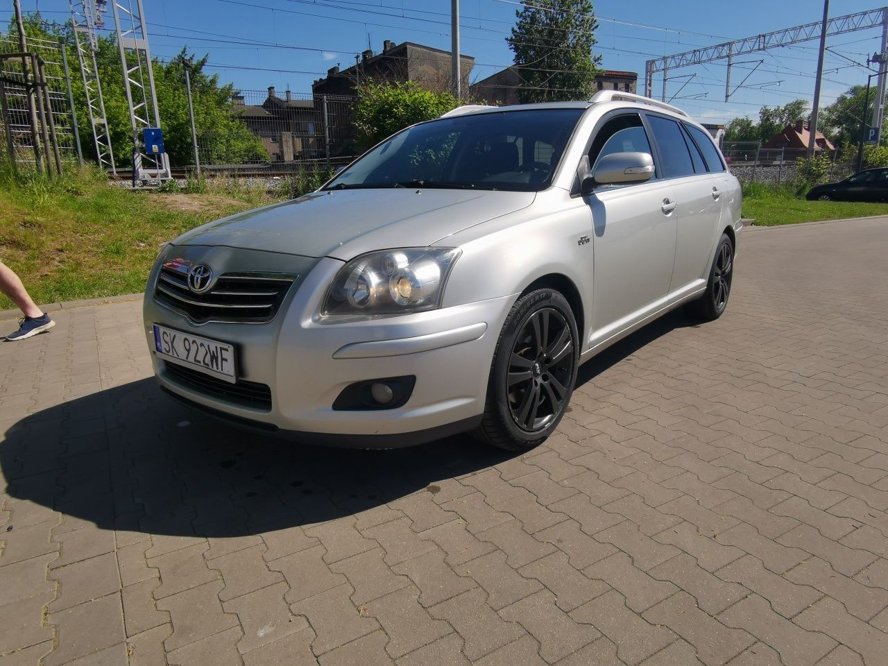 Toyota avensis t25 2.2d 180 km