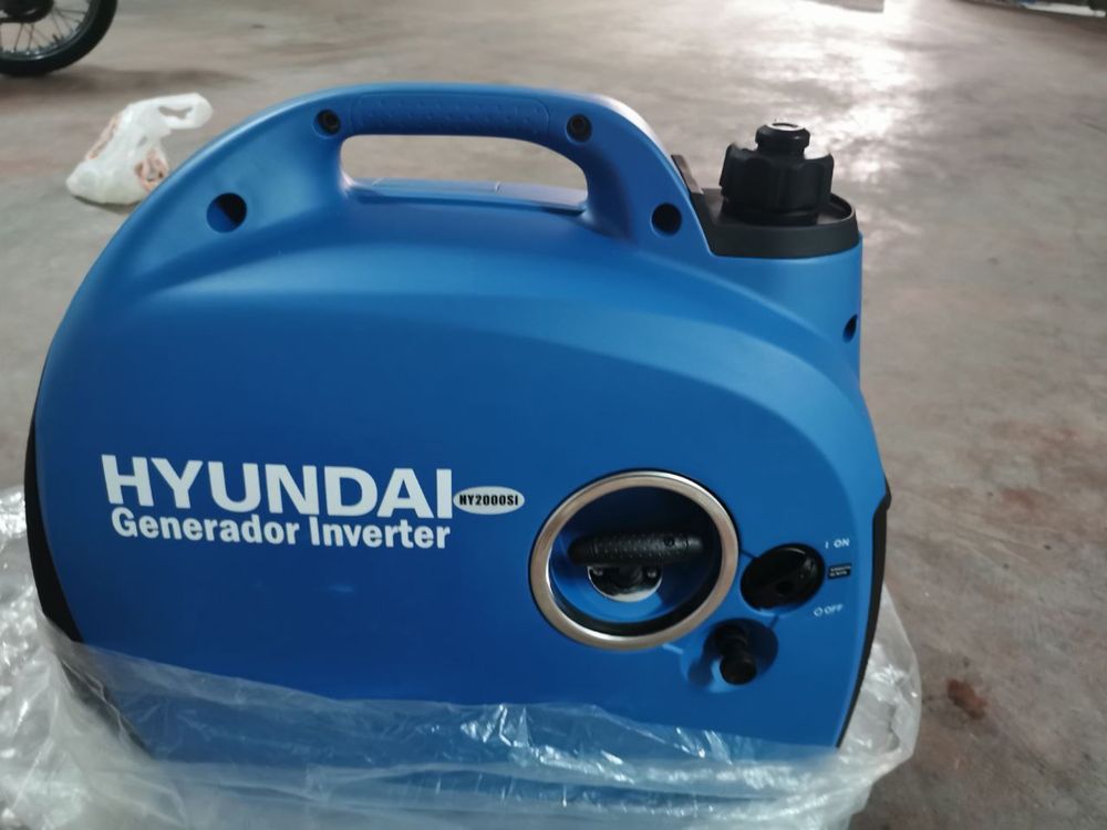 Инверторный генератор Hyundai HY2000Si D 2кВ