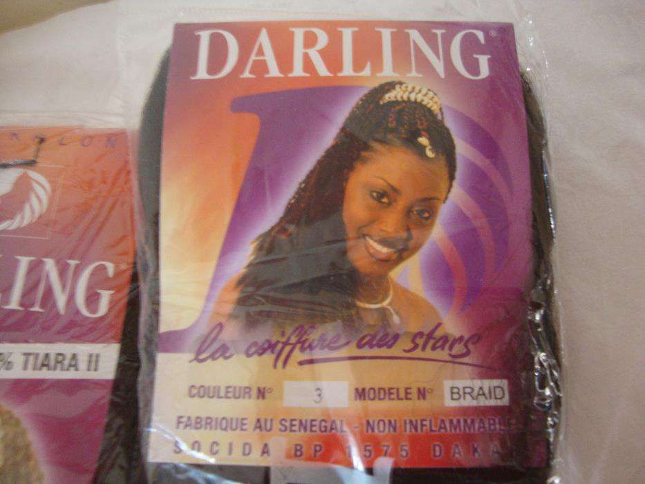 1 Extensões Darling Colour 3, Modelo Braid e 1 Modelo Pony Colour 1