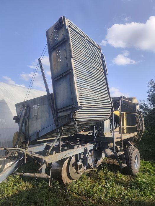 Картопляний комбайн Анна.