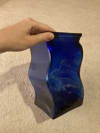 Ozdobny wazon niebieski designer grecki styl