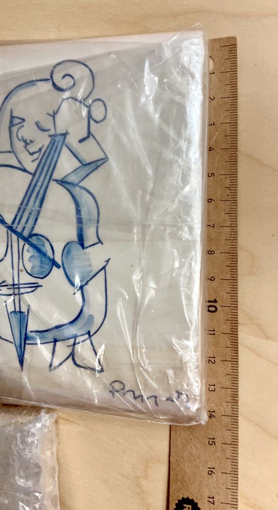 Três azulejos Júlio Pomar