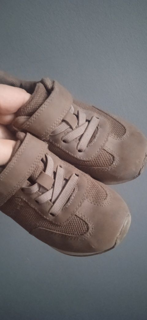 Adidasy zamszowe 25