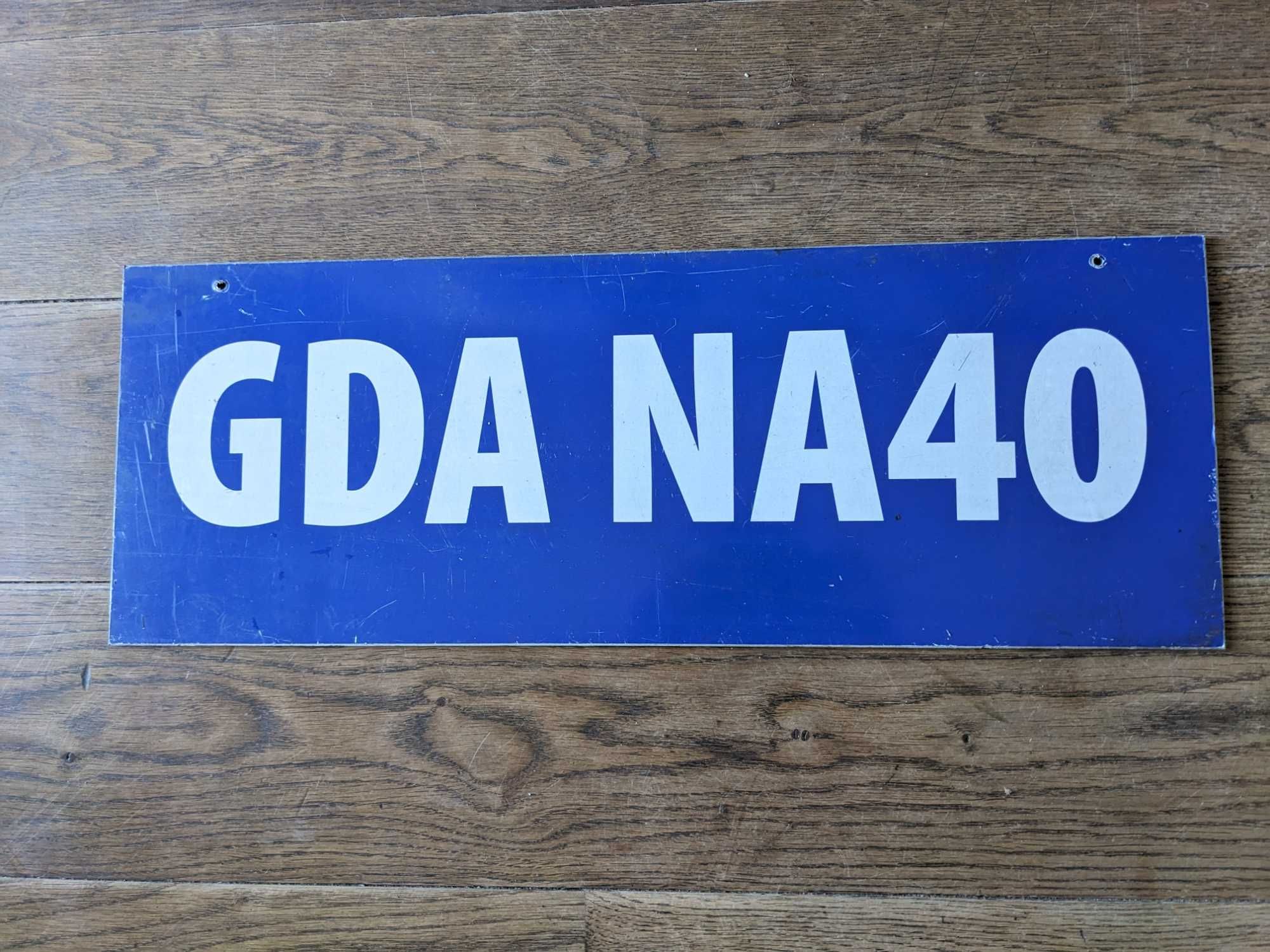 Tablica informacyja, niebieska: GDA NA40