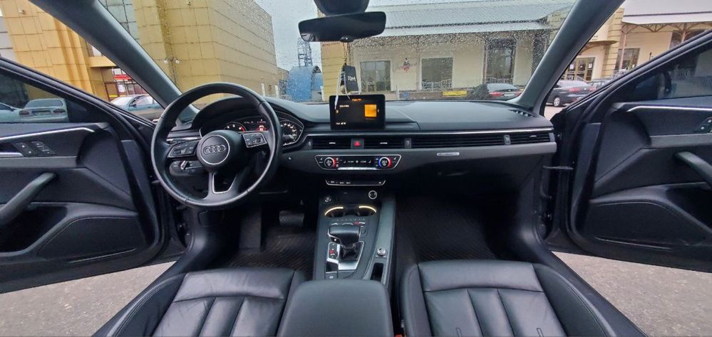 Audi A4 b9 в идеальном состоянии
