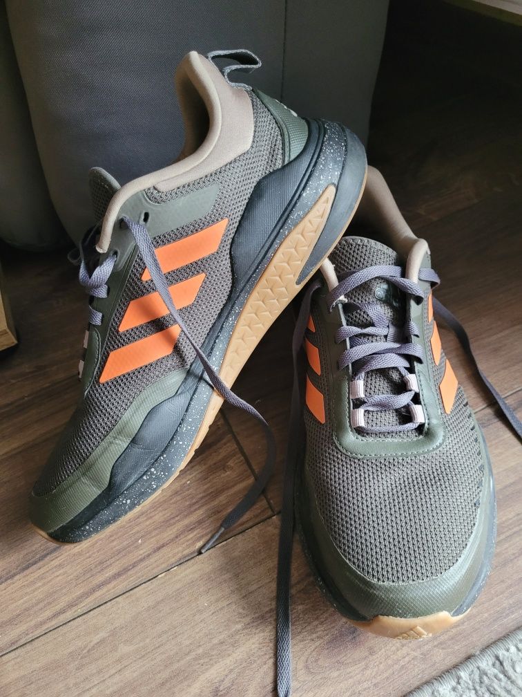 Buty męskie Adidas Trainer V 44