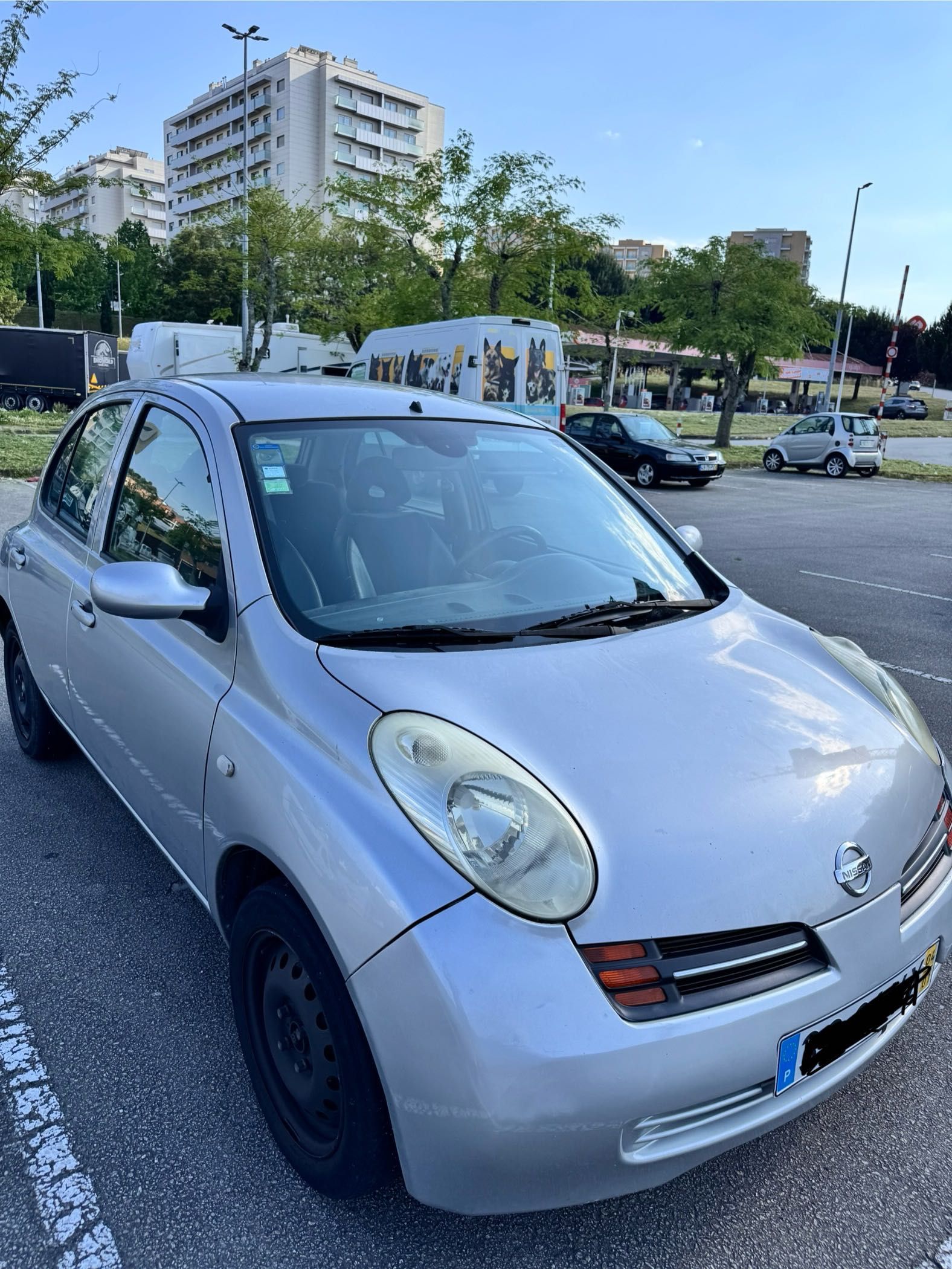 Nissan Micra 2004 em perfeito estado