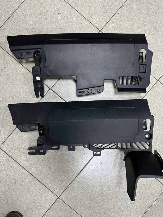 Tesla Model Y 3 Торпеда Подушка руля Подушка колін Шторка Ремінь