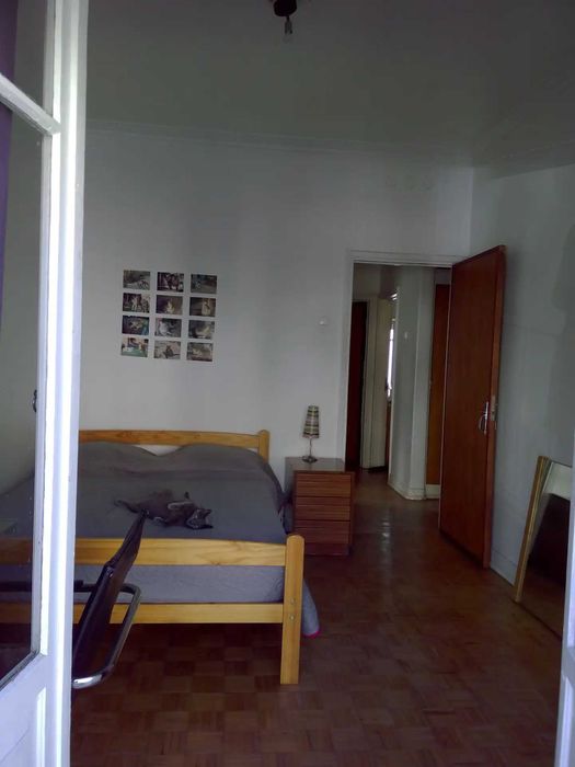 Quarto com varanda em Coimbra
