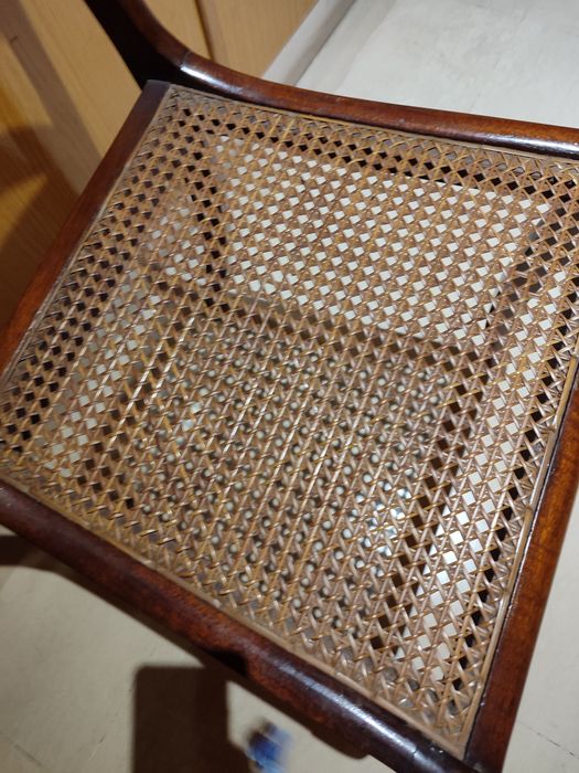 Cadeira palhinha antiga 20€