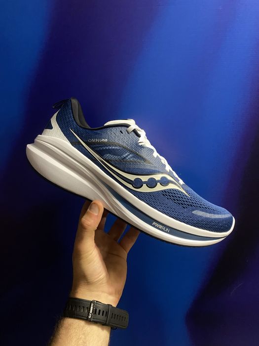 Беговые кроссовки Saucony Omni 22
