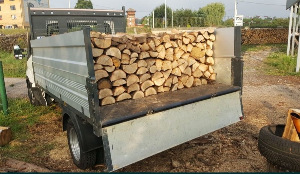 Drewno ** opałowe * kominkowe *suche ** sezonowane/ pocięte porąbane *