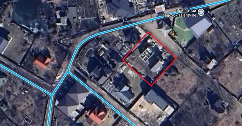 Чудова  ділянка 4,5 сот коробка ел озеро Мартишів Центральна Осокорки!