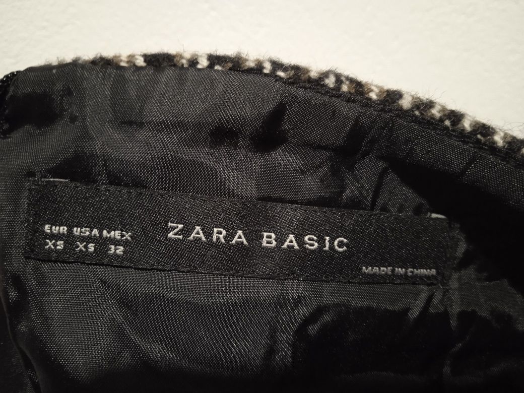 Класна спідниця ZARA!