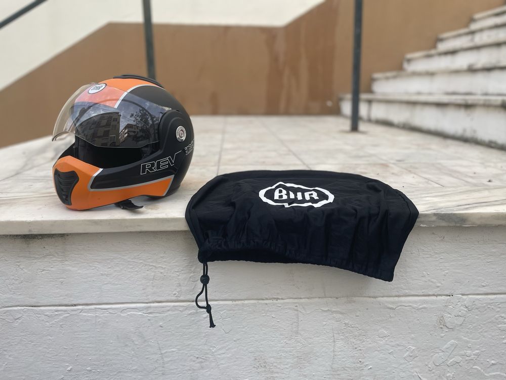 Capacete BHR.