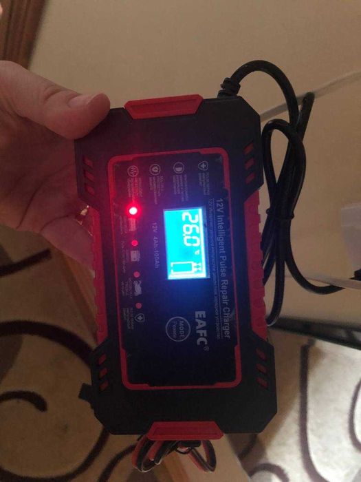 Автомобільний Зарядний пристрій 12V 6A