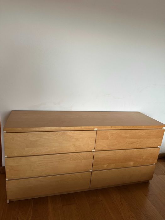 Cómoda Malm madeira clara 6 gavetas