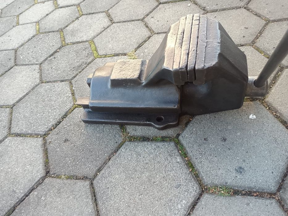 Duże imadło 25 kg , szczeki 15 cm . Stan bdb!