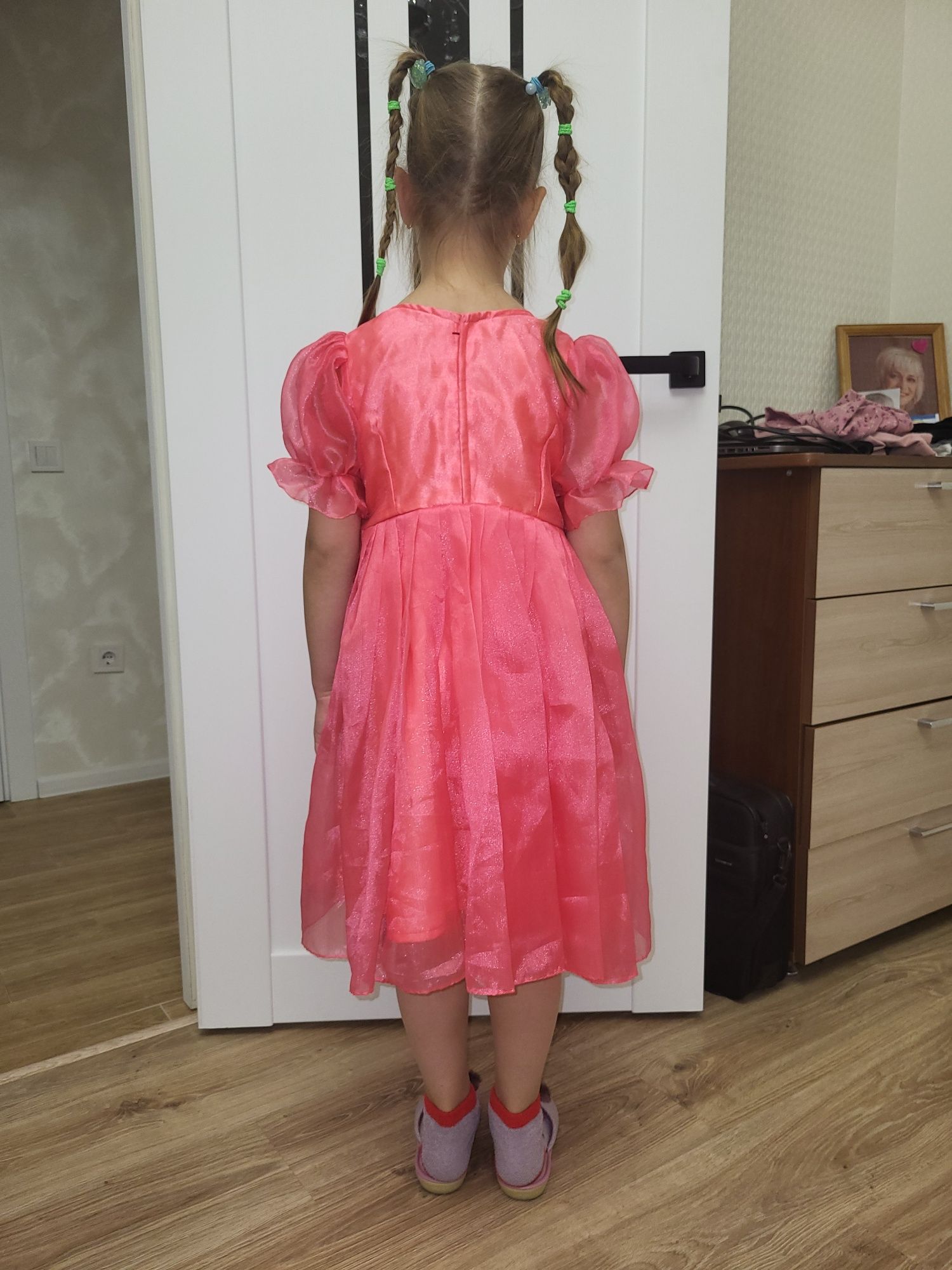 Сукня Барбі, Barbie