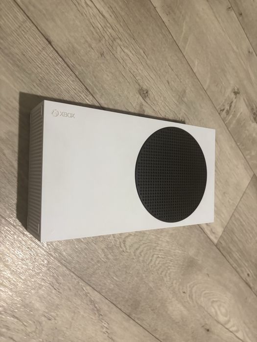 Xbox series s 512 gb+ 2 геймпада