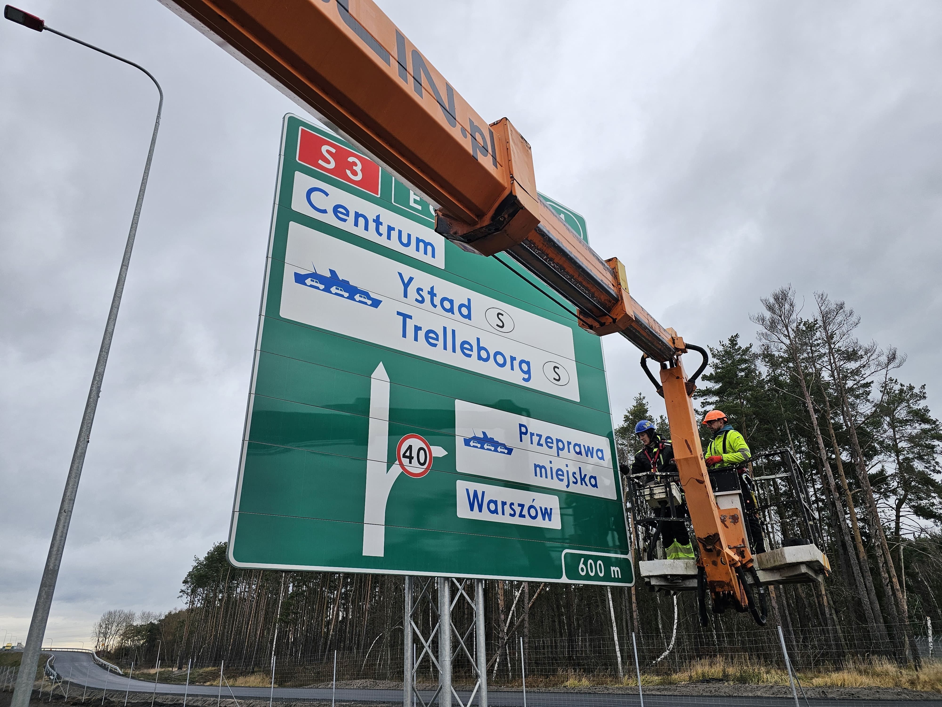 Wynajem podnośnik koszowy 26,4 m | Wolin, Świnoujście, Międzyzdroje