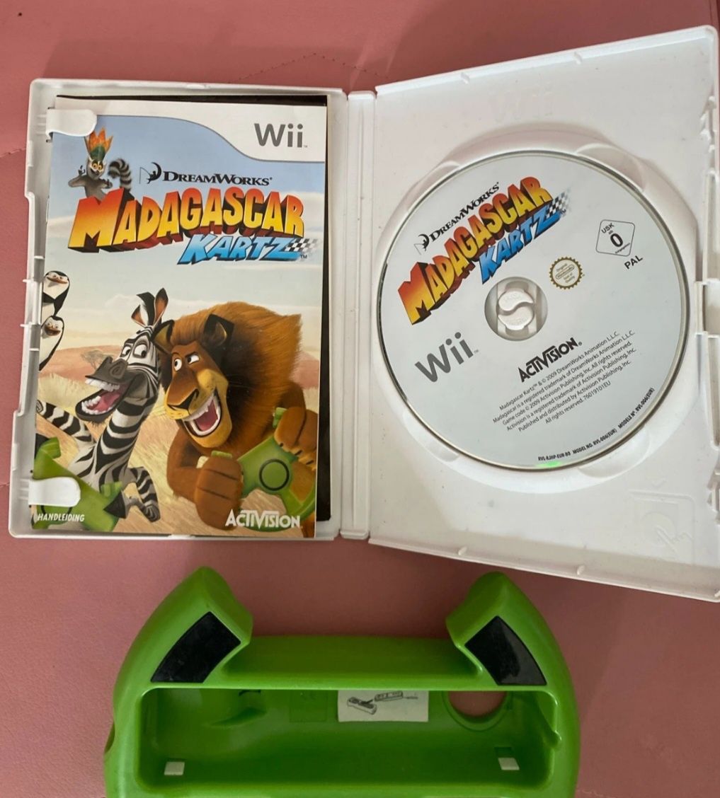 Madagáscar Kartz + Volante - Nintendo Wii