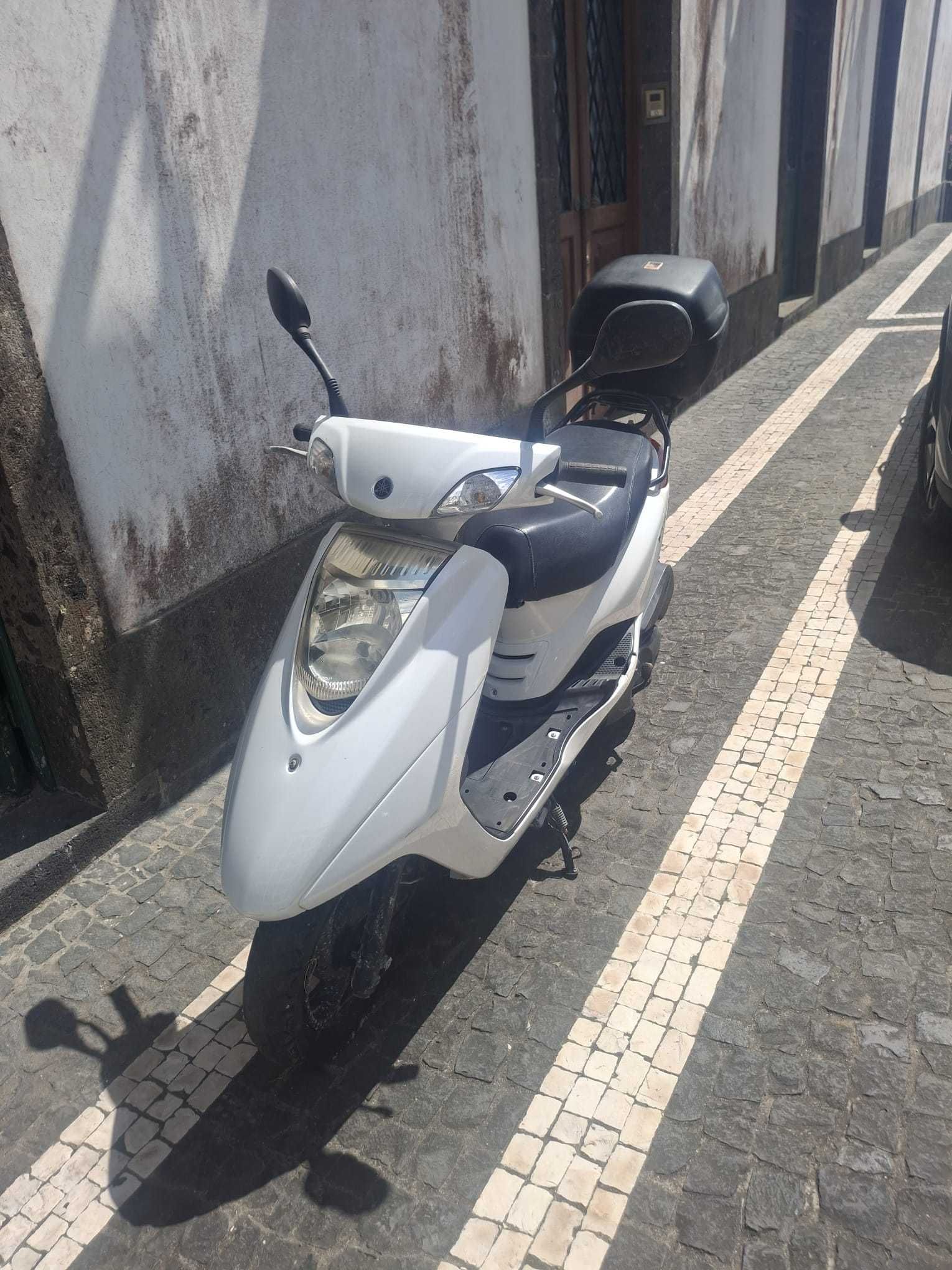 Moto Yamaha 125 XC (2015)