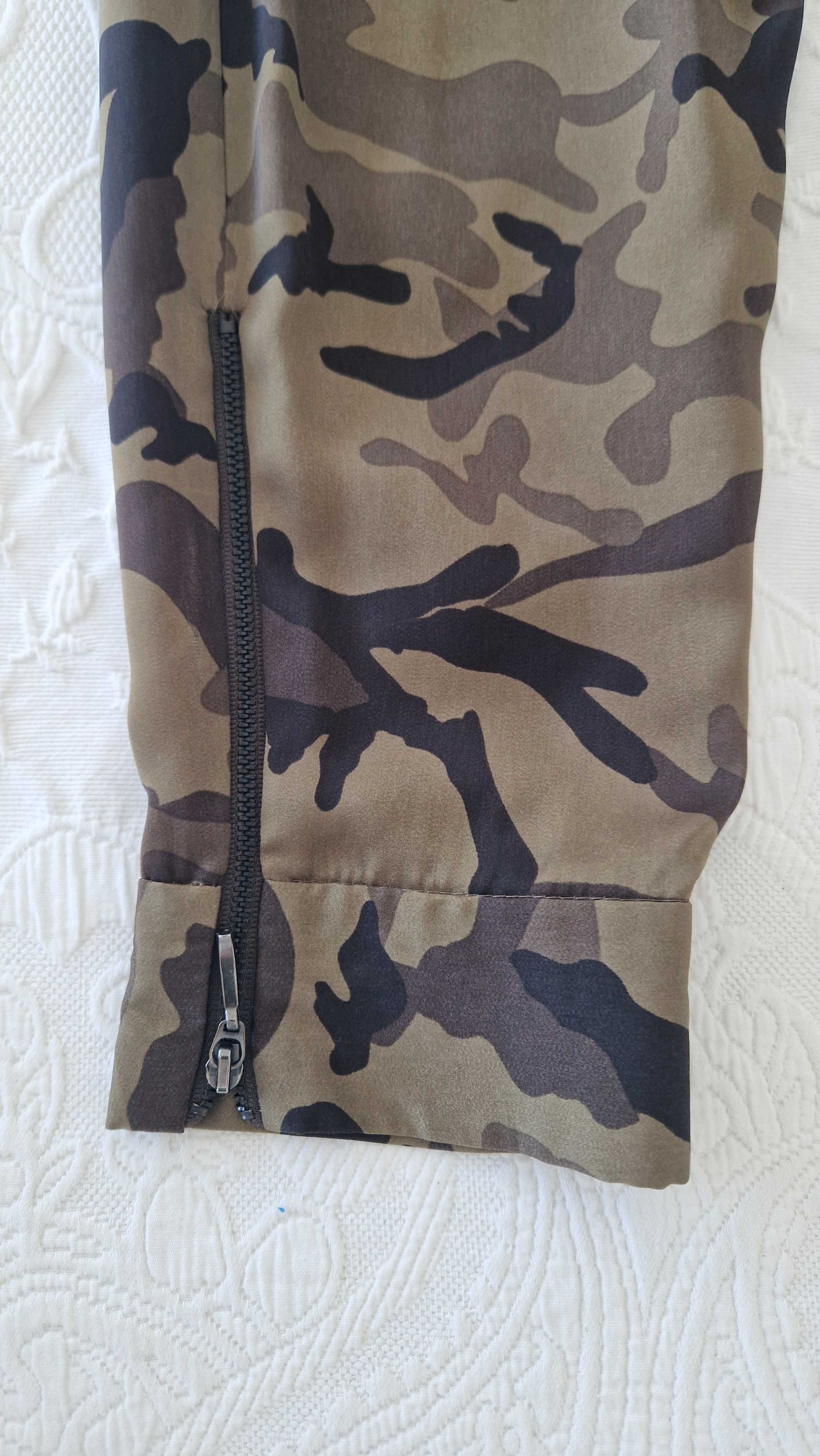 Calças estampadas tropa, Zara, tamanho XS