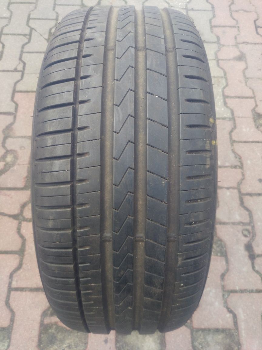 Opona Falken Azenis FK510 245/45/19