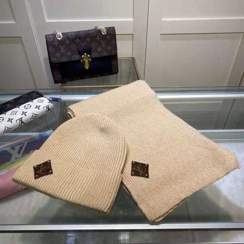 Komplet zestaw szalik czapka Louis Vuitton 248724