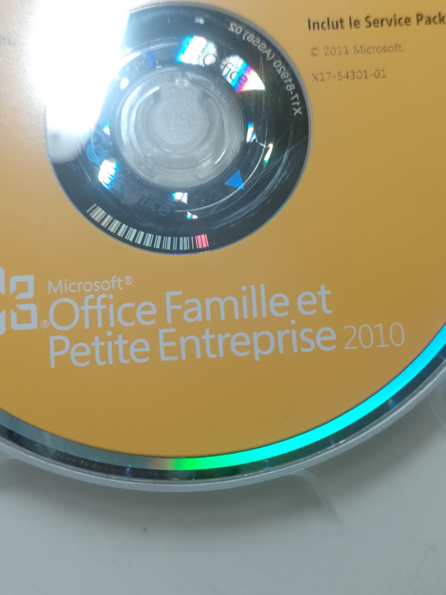 DVD OfficeFamille et Petite Entreprise 2010 официальньій