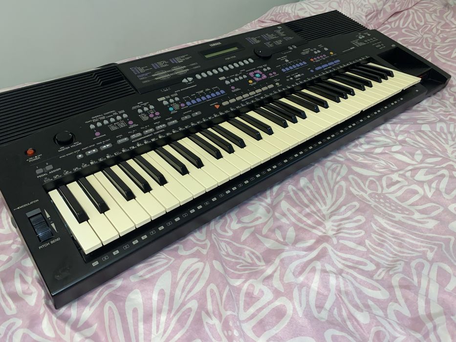 Yamaha psr1700 jedna na olx