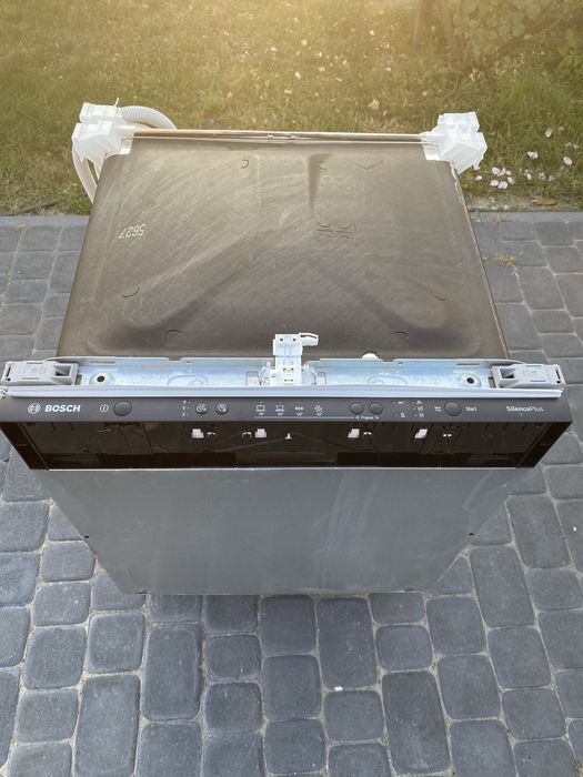 Вбудована посудомийна машина Bosch