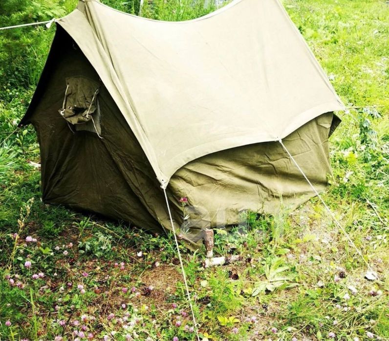 Палатка на 2-3 места,качество СССР, натуральный брезент, с окном.