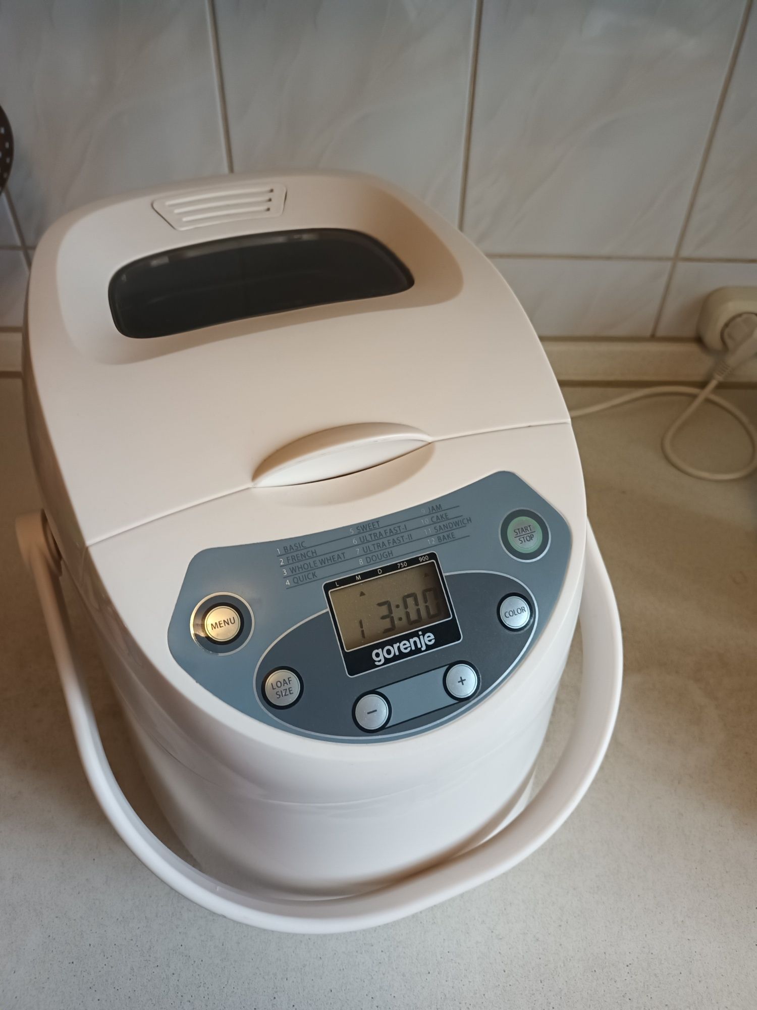 Хлебопечь Gorenje bm900w