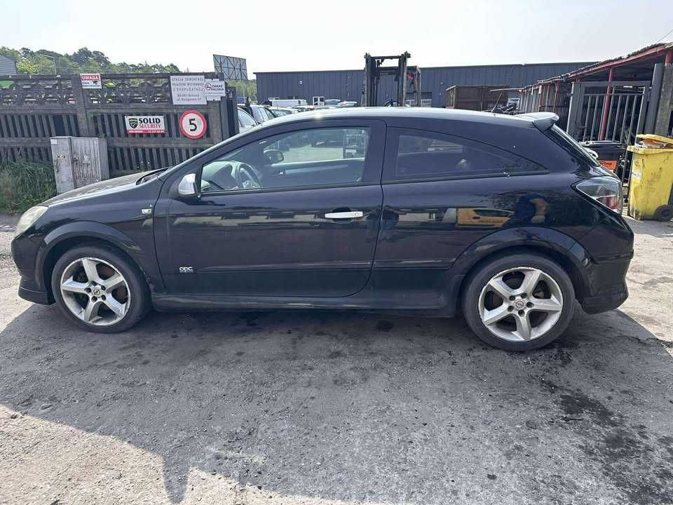 Części Astra H OPC 06r,1.9CDTI, Silnik Skrzynia Drzwi Lampa Maska Z20R