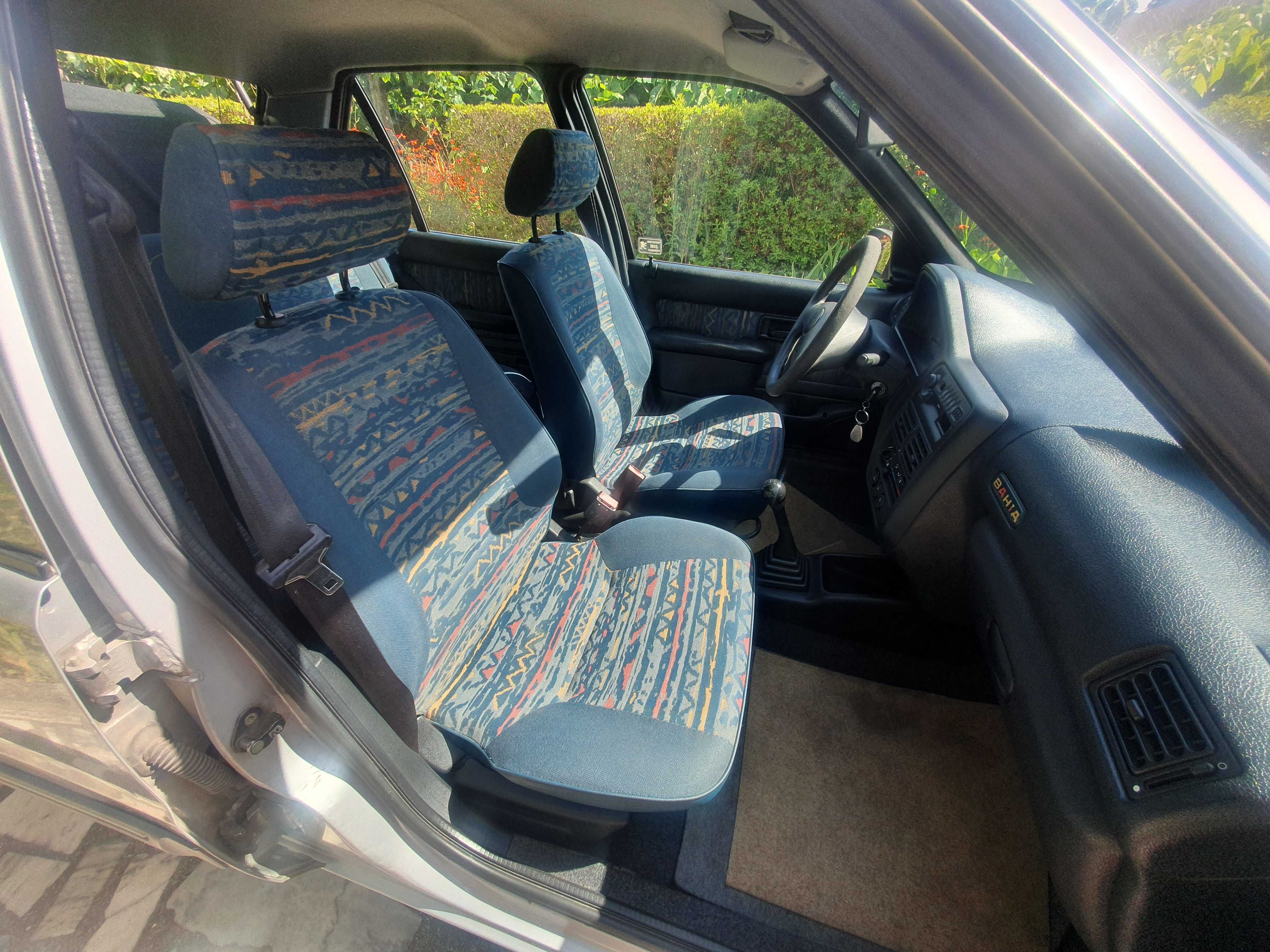 Peugeot 106 como novo