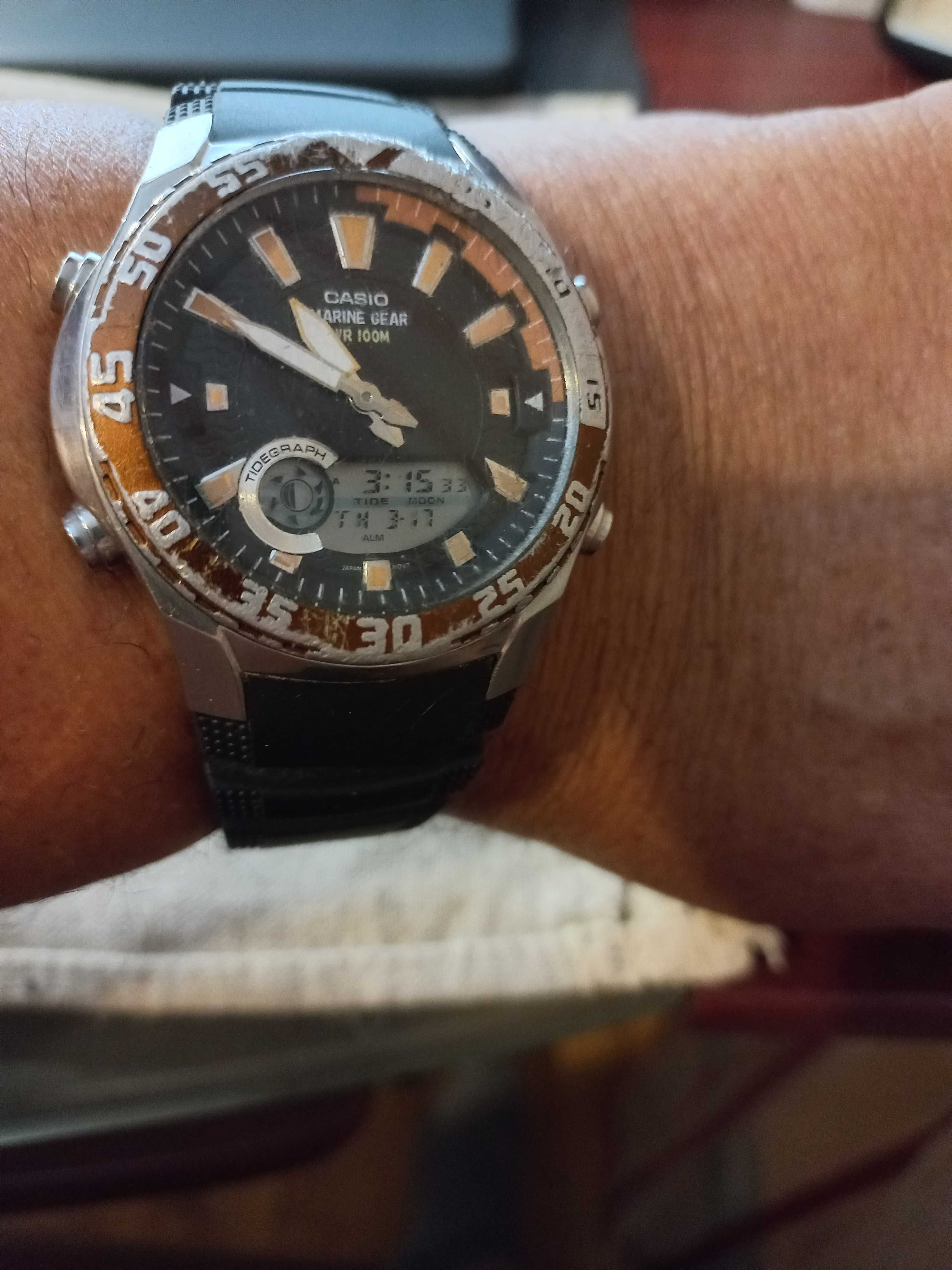 Годинник Casio AMW-710-1AVEF