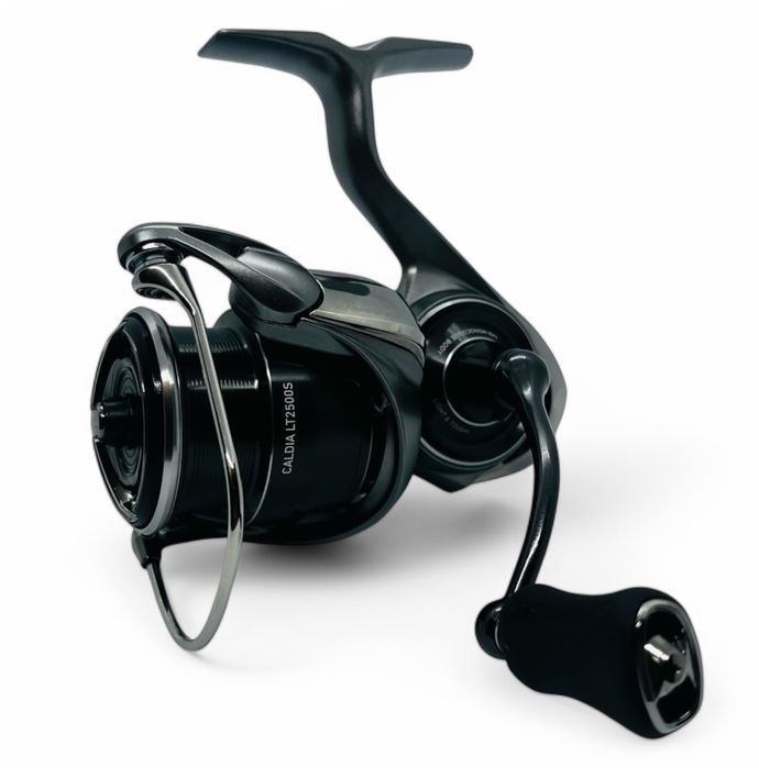 Риболовна котушка для спінінгу  Daiwa 25 Caldia 2500S LT