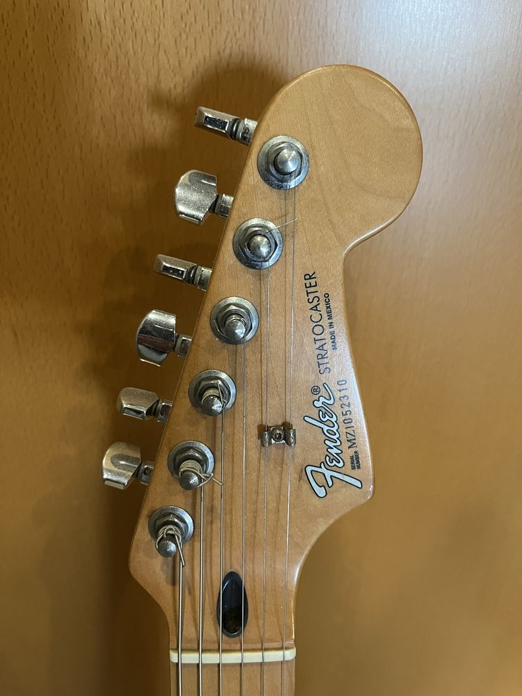 Fender Stratocaster