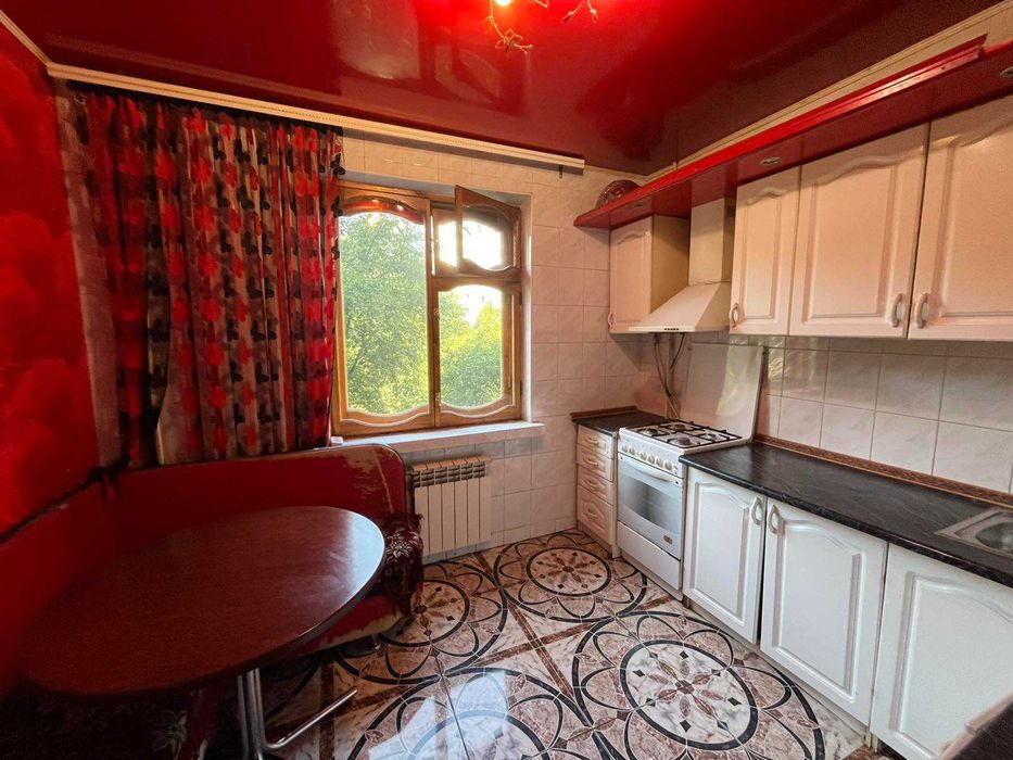 БЕЗ АНАЛОГІВ!!! 4-кімнатна квартира на Озерній, вул. П. Мирного  40229