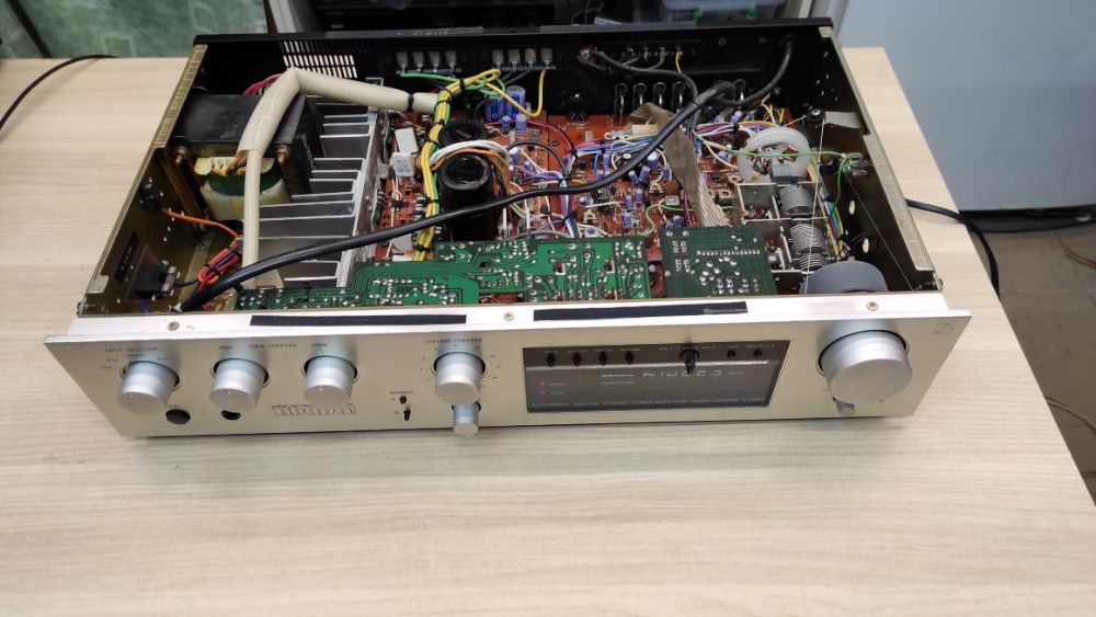 Стерео ресивер Luxman R-204 (вінтаж)-звук!