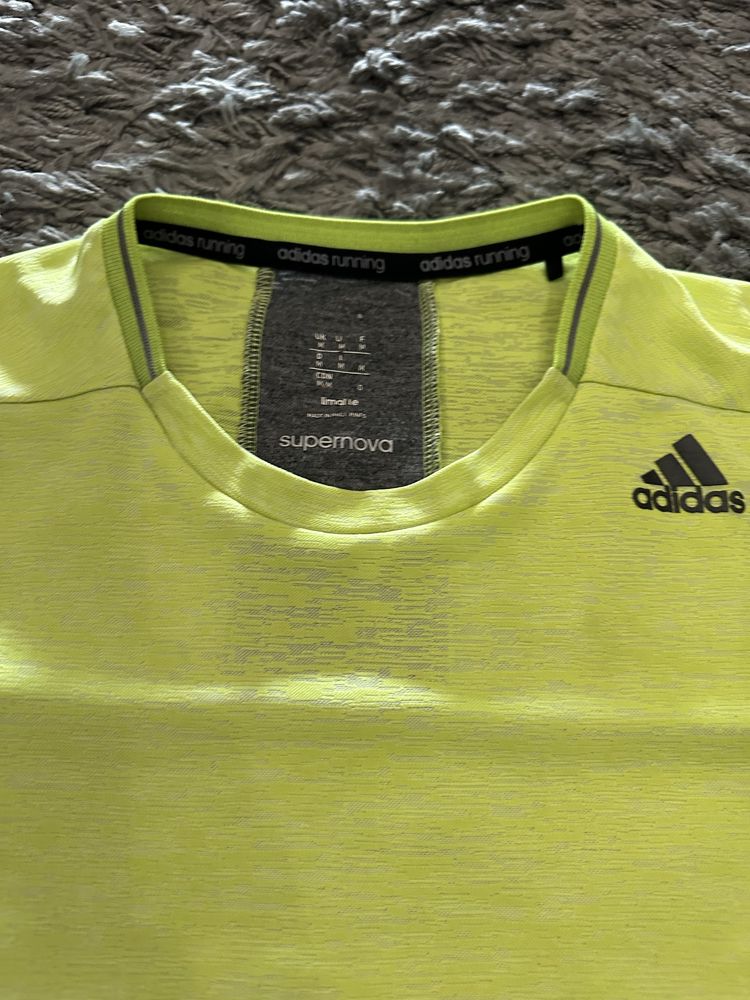 Футболка adidas размер М