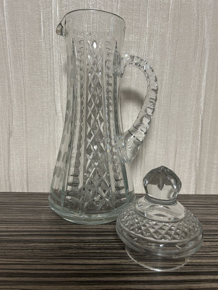 Кришталевий глечик