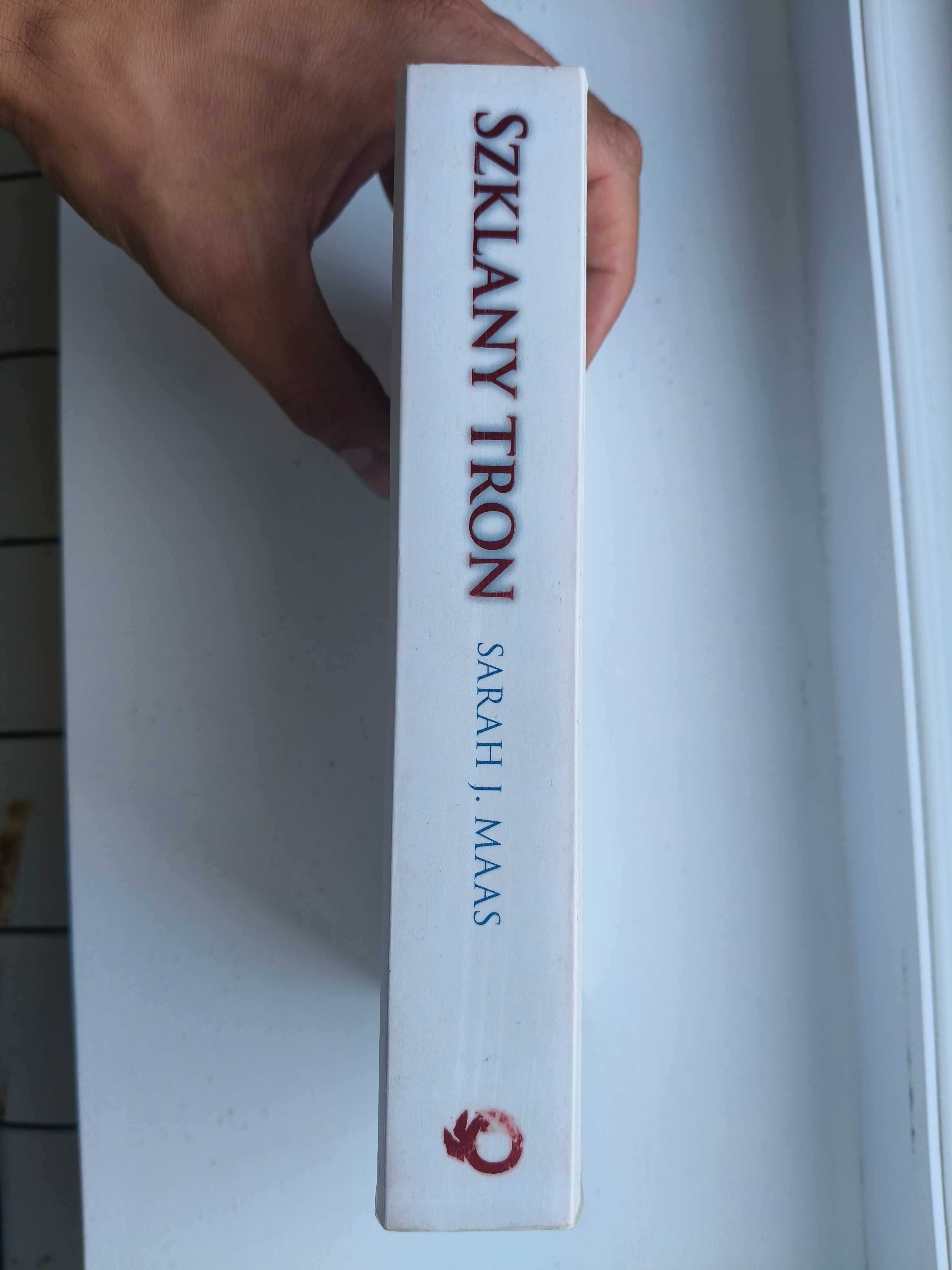 Szklany tron Sarah J. Maas