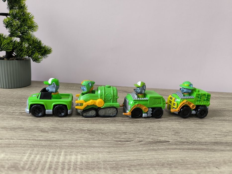 Щенячий патруль машинки герої