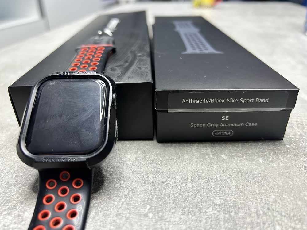 Apple Watch SE 44mm NIKE