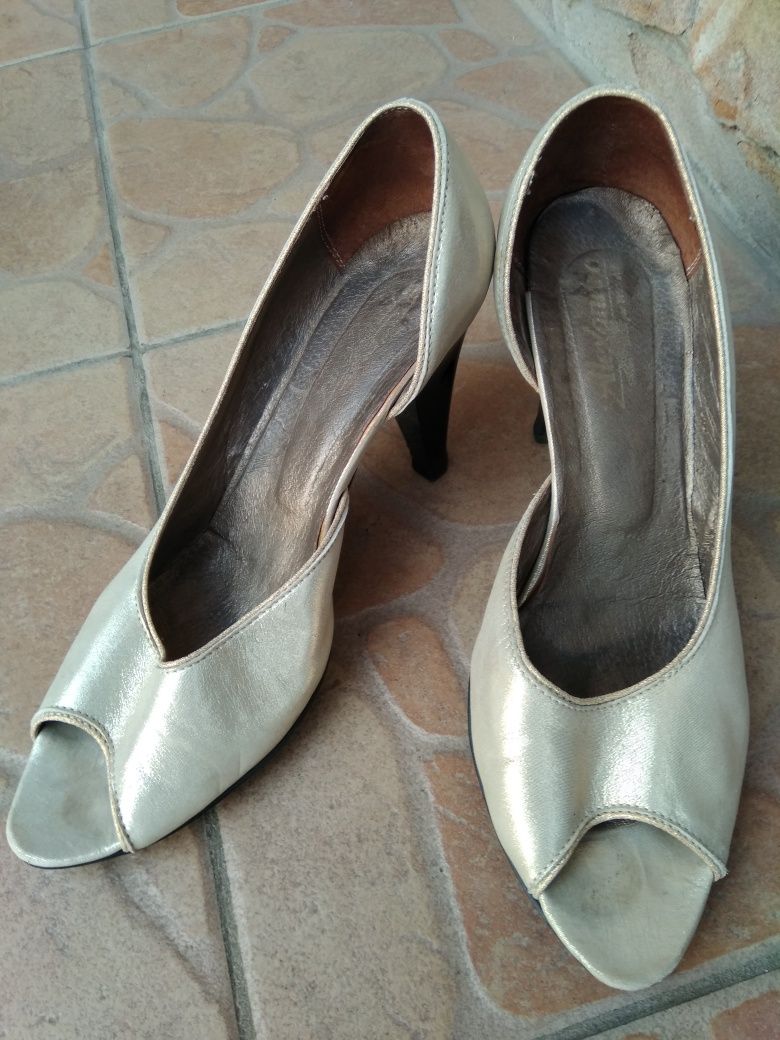 Туфли женские с напылением