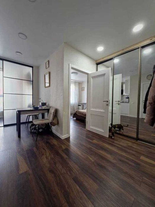 1К- квартира с ремонтом в новом доме ЖК Розенталь.